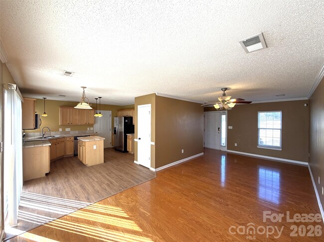 Photo - 7304 Ravanna Dr