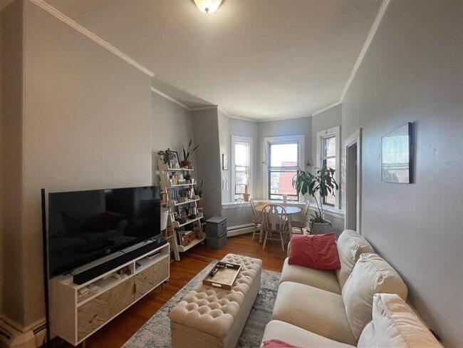 Photo - 61 Adams St Unit #3