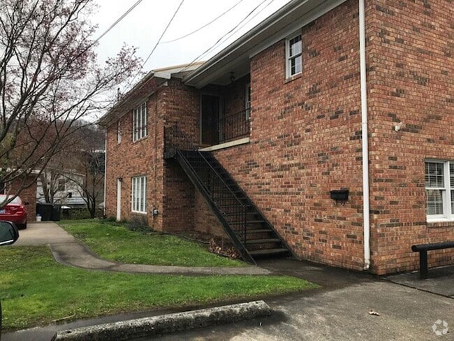 Building Photo - 157 Hibbard St Unit 2nd Floor Rental