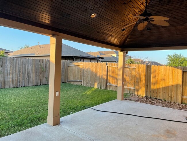 Photo - 1215 Wallflower Ave