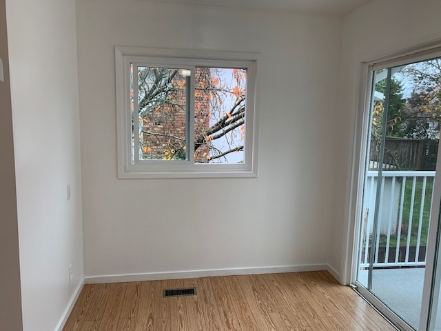 Photo - 789 Arncote Ave