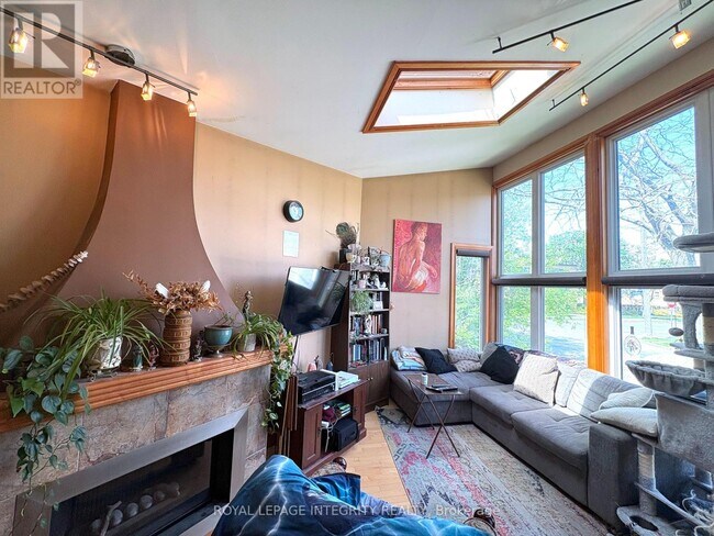 Photo - 1222 Dorchester Ave
