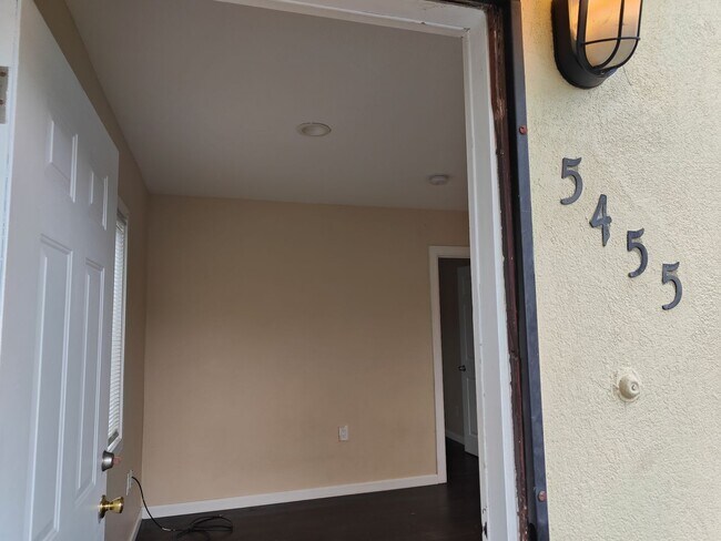 Photo - Margarita3 Unit 5455