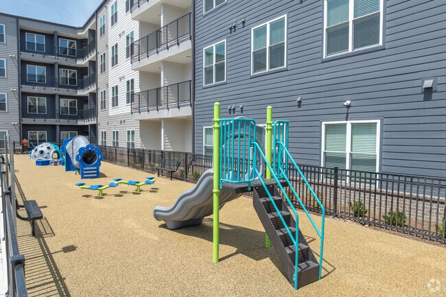 The Eclipse at Russell - Dog Park - The Eclipse in Russell