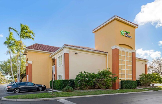 Furnished Studio-Boca Raton - Commerce