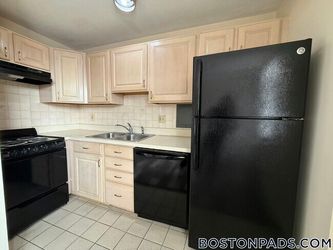 Photo - 125 Trapelo Rd Unit 21