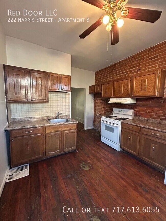 Photo - 222 Harris St Unit Apartment B
