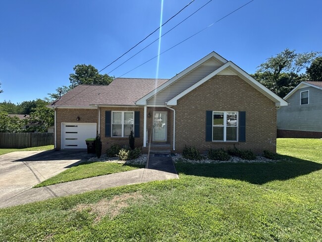 Building Photo - 808 Leigh Ann Dr