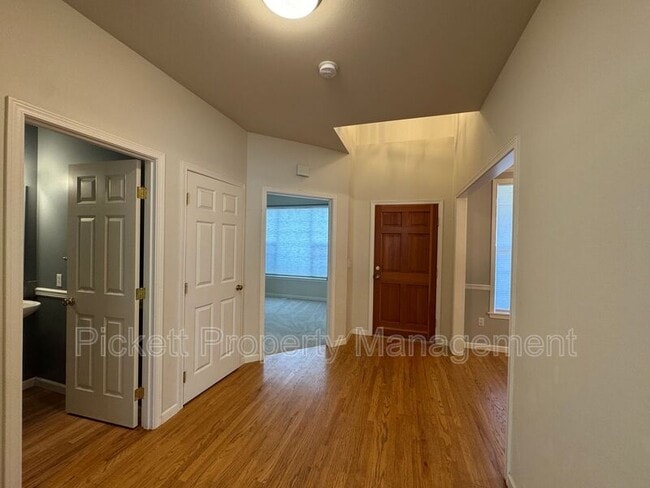 Photo - 1379 Amber Ct NE