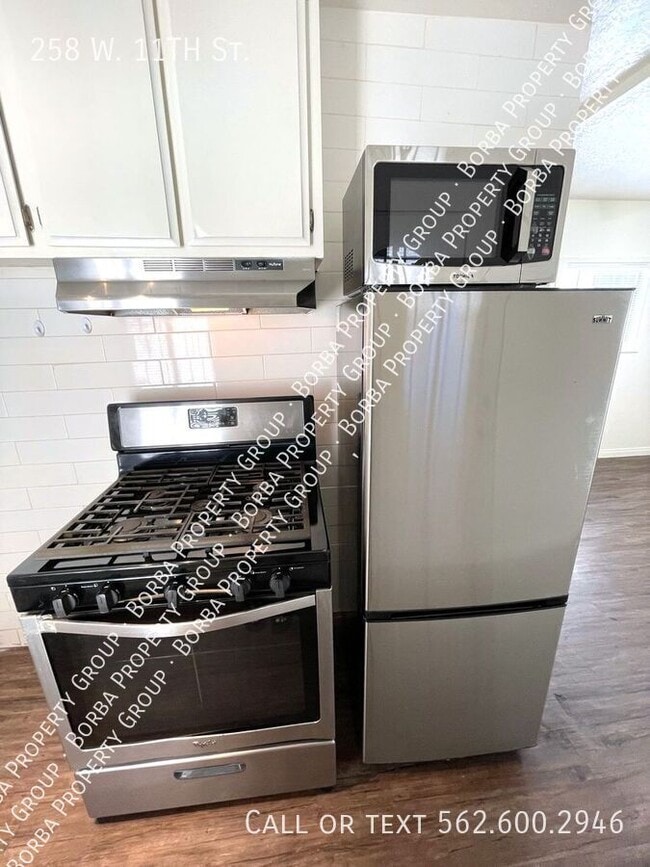 Photo - 258 W 11th St