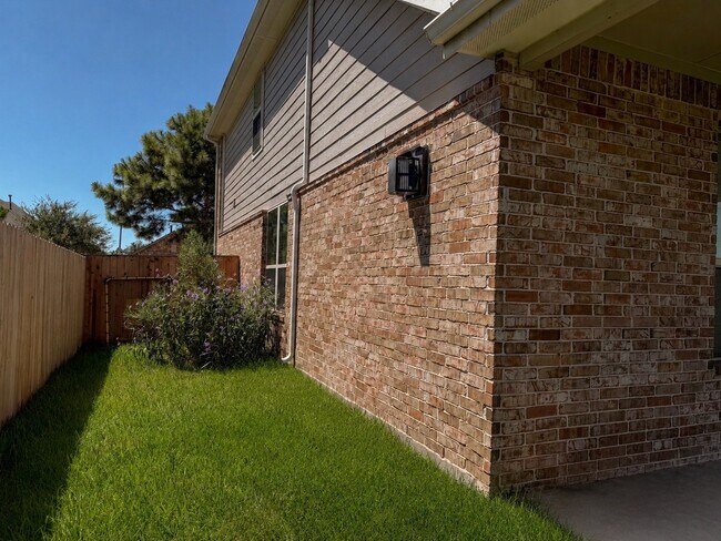 Photo - 20338 Fossil Valley Ln