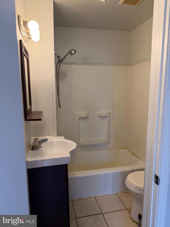 Photo - 5620 Greenhill Ave