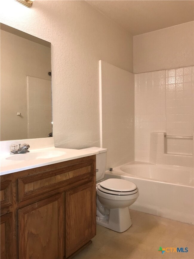 Photo - 3209 Raven Dr