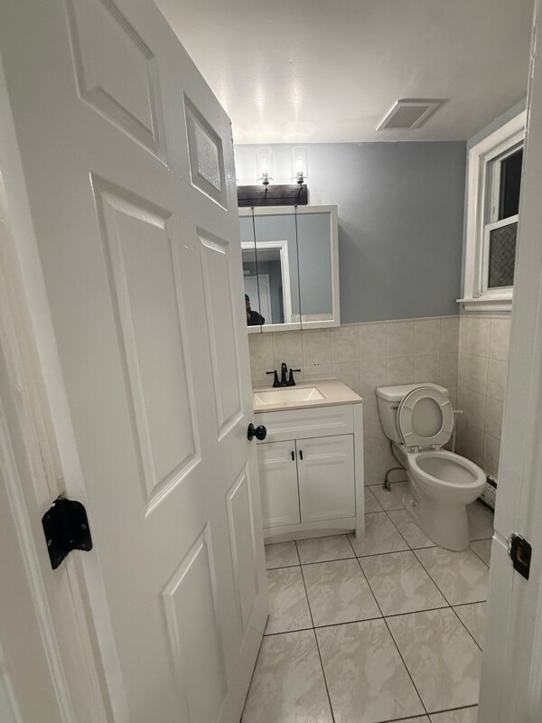 Photo - 293 E 29th St Unidad 1