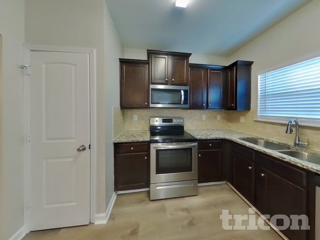 Photo - 5541 Union Pointe Pl