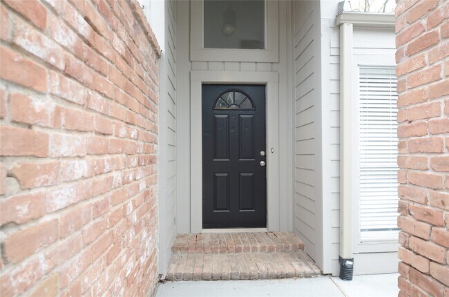 Photo - 2023 Woodland Springs St