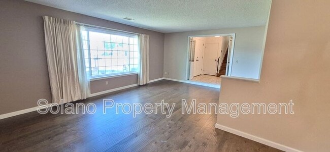 Photo - 110 Wayne Ct