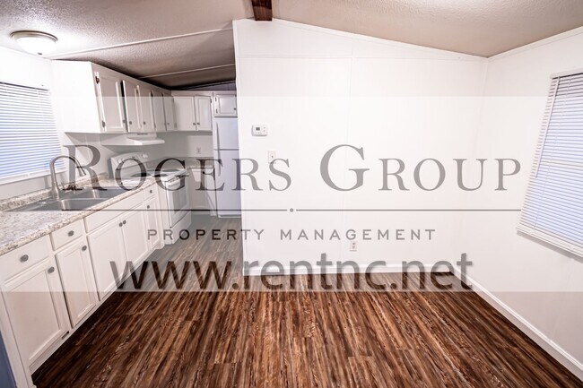 Photo - 7504 Sam Young Rd