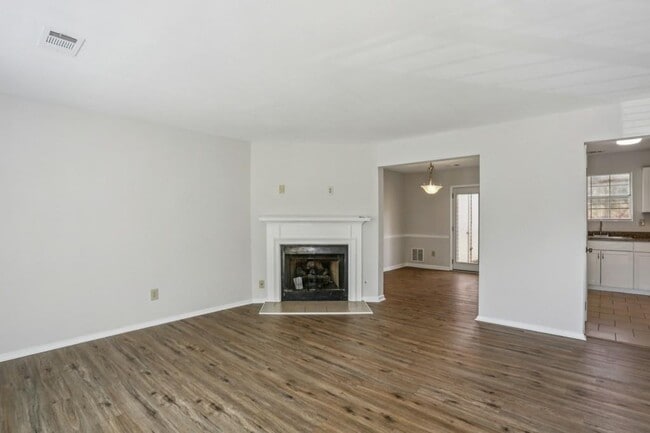 Photo - 1509 Kilmuir Way