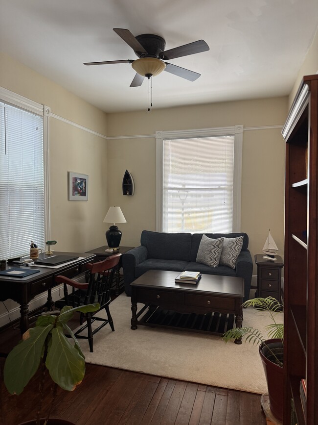 Photo - TC411 Dinwiddie St