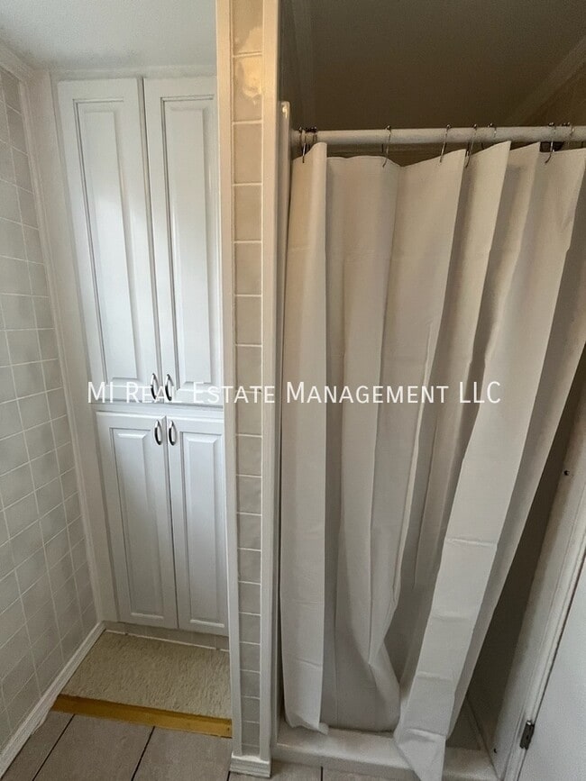 Photo - 212 E Grant St