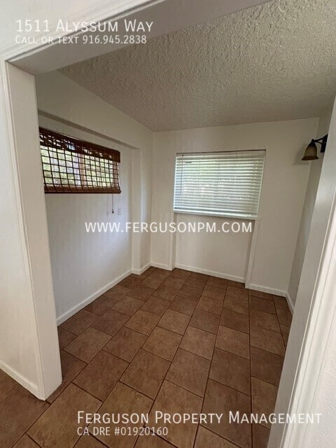 Photo - 1511 Alyssum Way