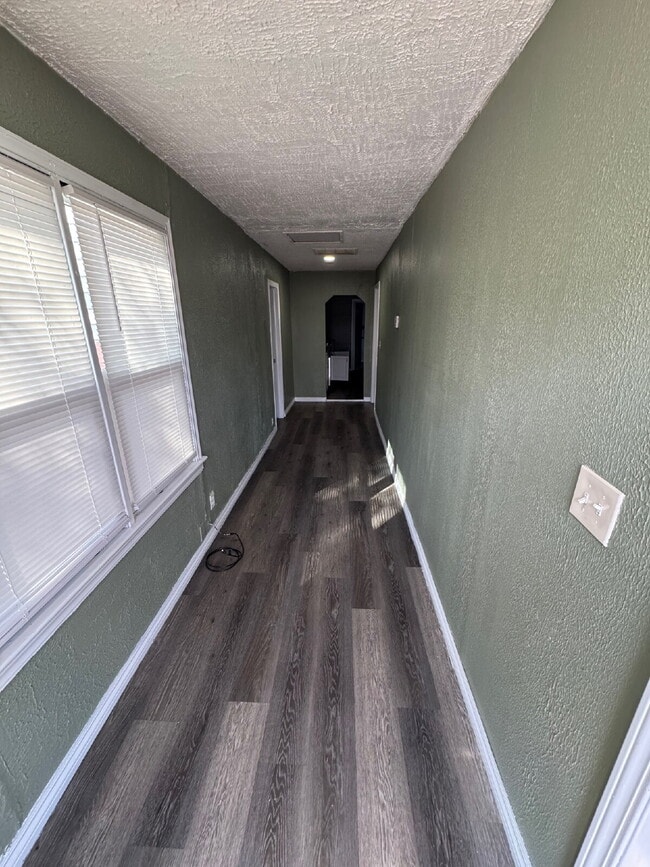 Photo - 2 Bedroom, 1 Bathroom with fenced yard, and is centrally located in Wichita Ks