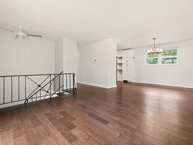 Photo - 4500 Mizar Rd