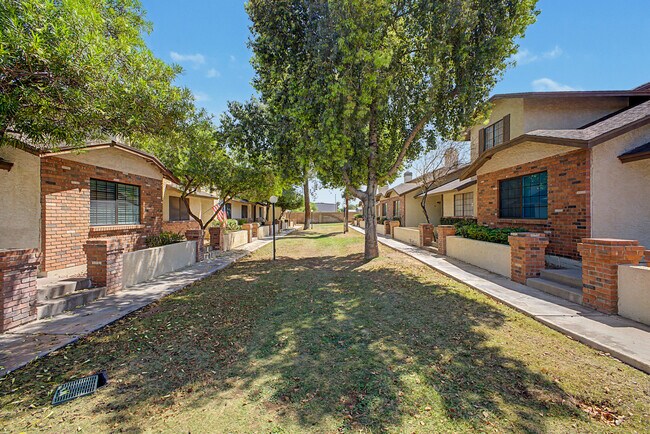 Photo - 170 E Guadalupe Rd
