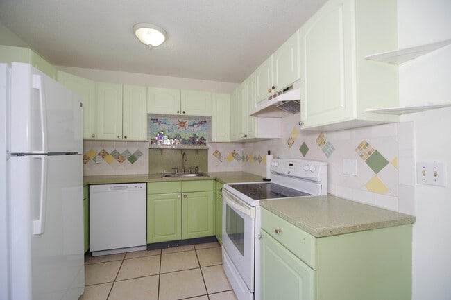 Photo - 2046 54th Ave
