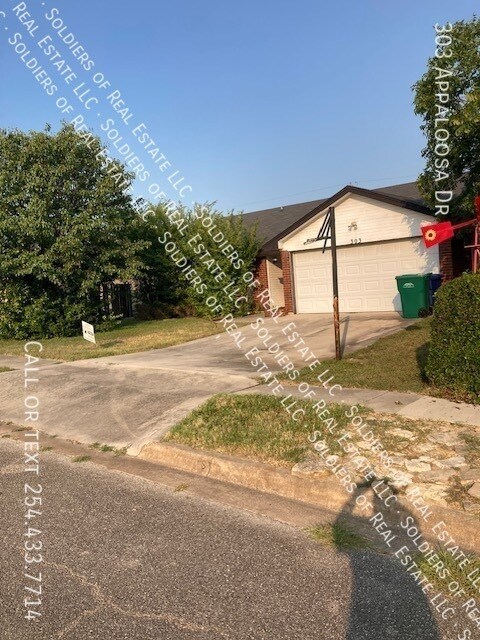 Building Photo - 303 Appaloosa Dr