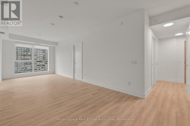 Photo - 25 Cordova Ave Unit 1013