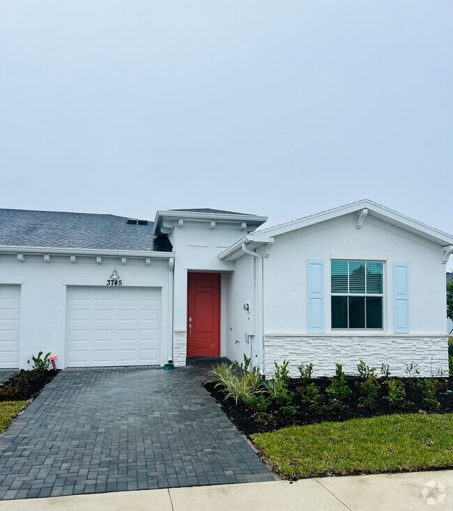 Building Photo - Brand New 3/2/1 in SEAGROVE! Rental