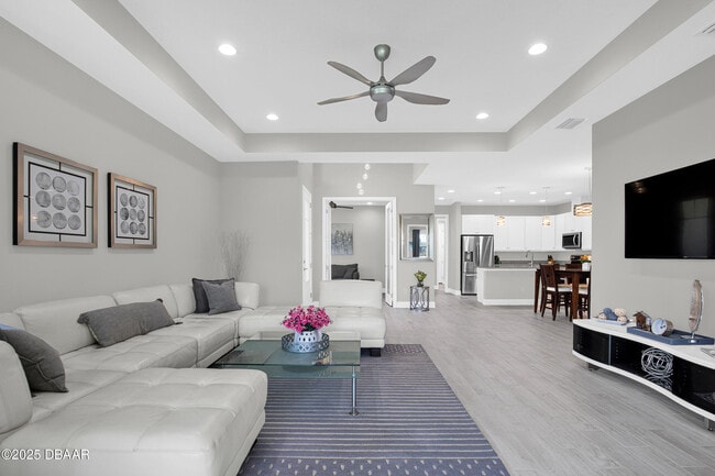 Photo - 109 Salt Shaker St