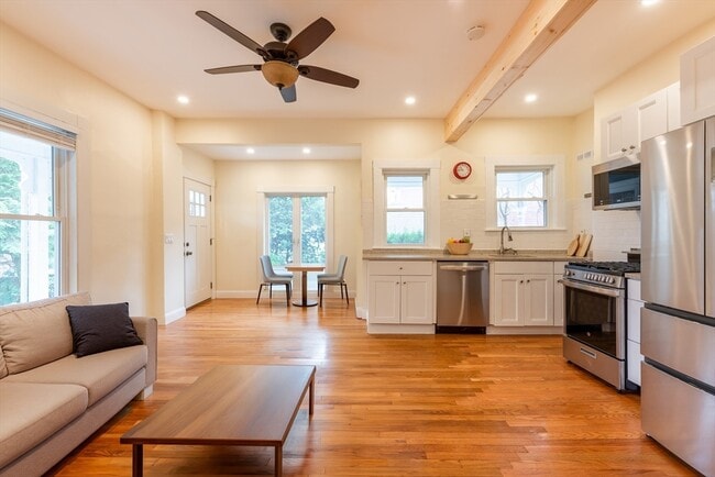 Building Photo - 51 Rindge Ave Unit 2
