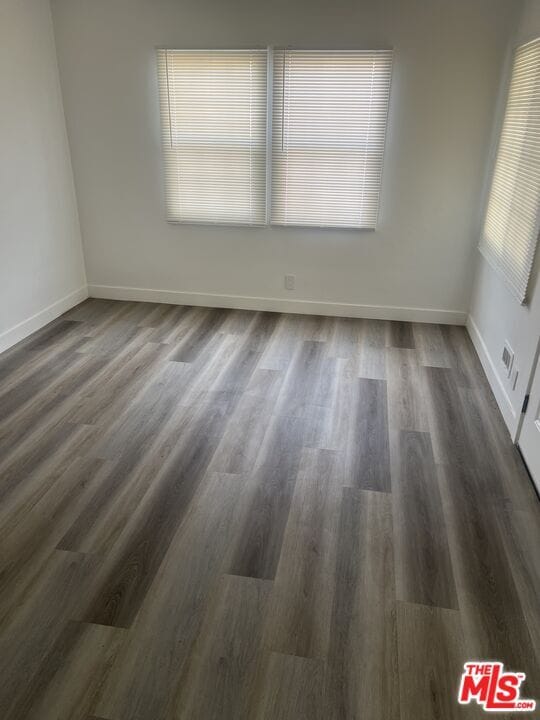 Photo - 10515 S Hoover St