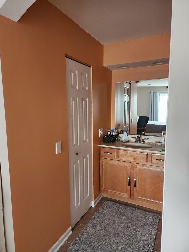 Photo - 1405 Clairmont Ct