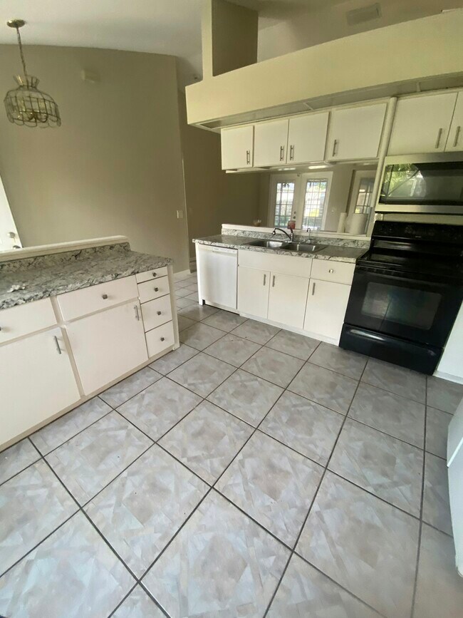 Photo - 7413 Crock Ave