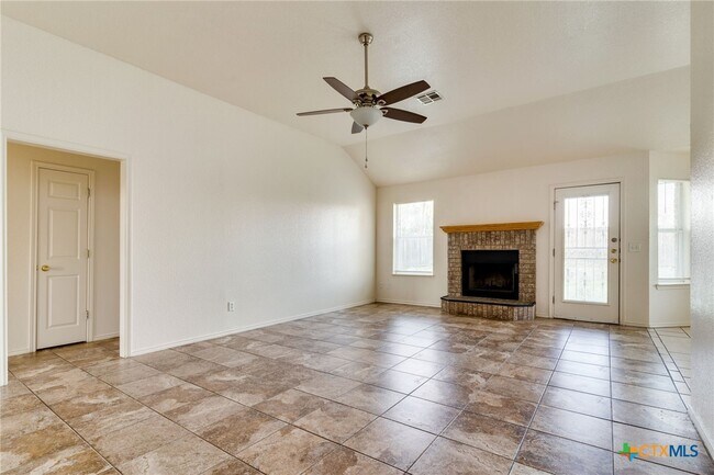 Photo - 4001 Bade Ct