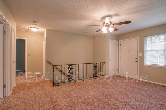 Photo - 8017 E 87th St