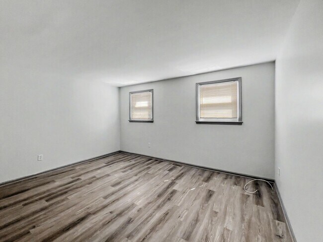 200 E. Maple Avenue