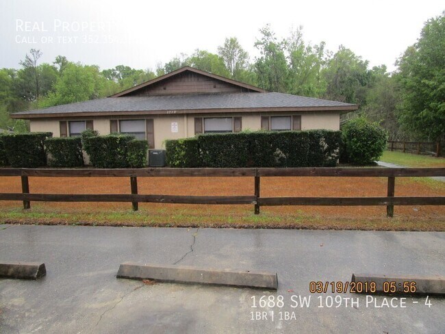 Building Photo - 1688 SW 109th Pl Unit 4 Rental