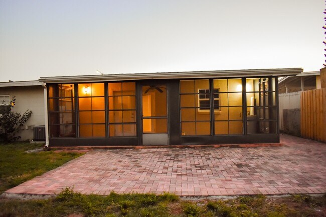 Photo - Listing Agent - Jessica Rivera - 407-735-6...