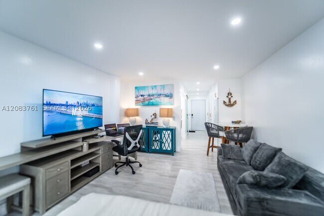 Photo - 7904 West Dr Unit 903