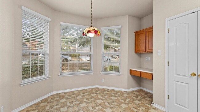 Photo - Wynwood of Westcreek