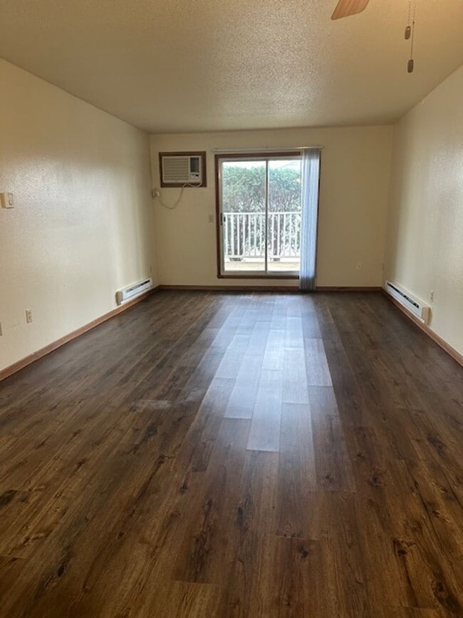 Photo - River's Edge Apartments