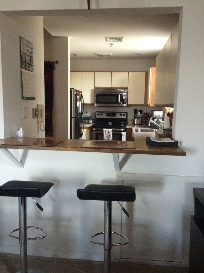 Photo - Smythe's Corner Apartments Unit 4C