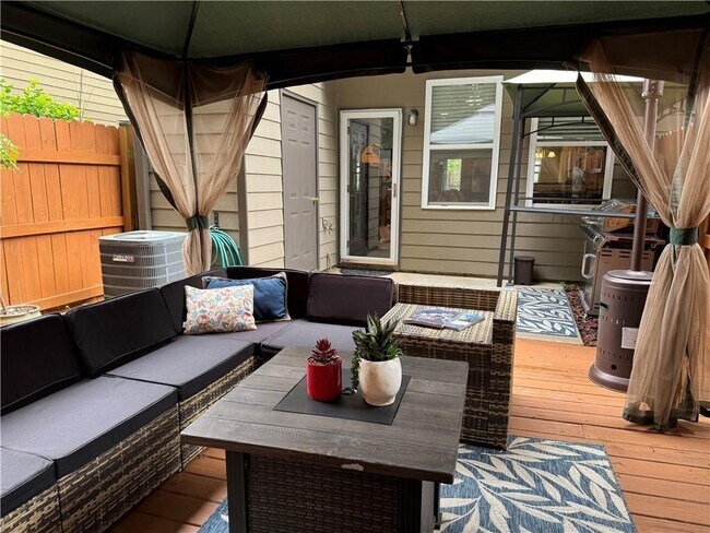 Photo - 1613 Bayrose Cir