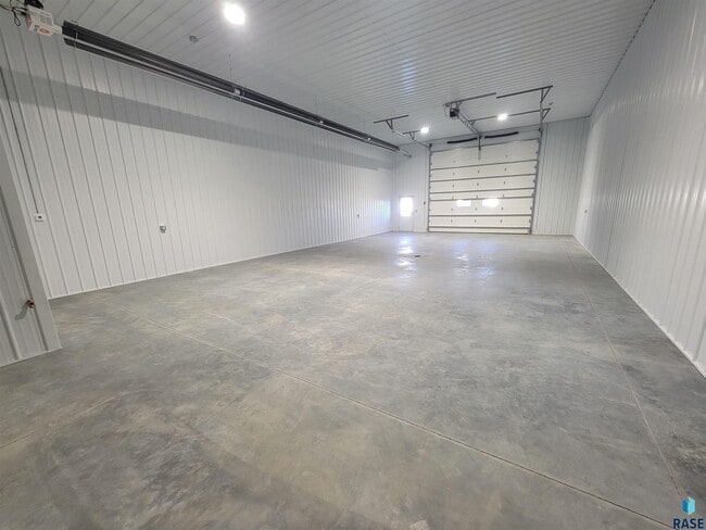 Photo - 1301 John Deere Cir