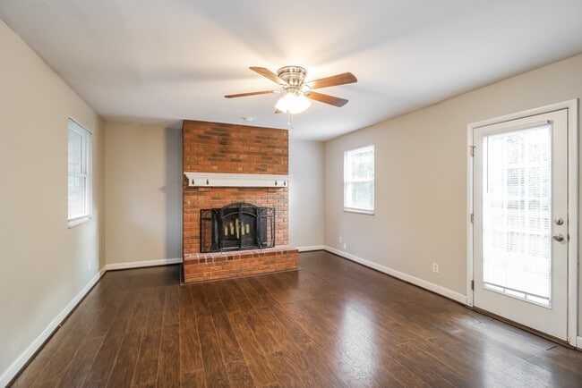 Photo - 5678 Karen Ave